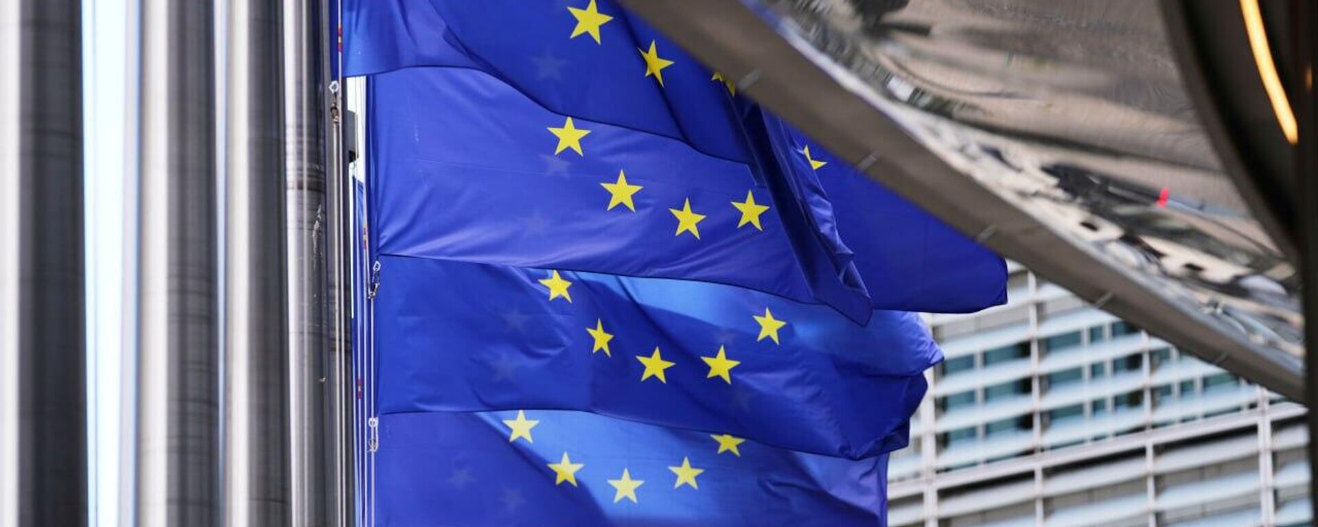 Europa pode tomar decisão sobre ativos russos em breve, conclui cientista político - Sputnik Brasil, 1920, 13.11.2025