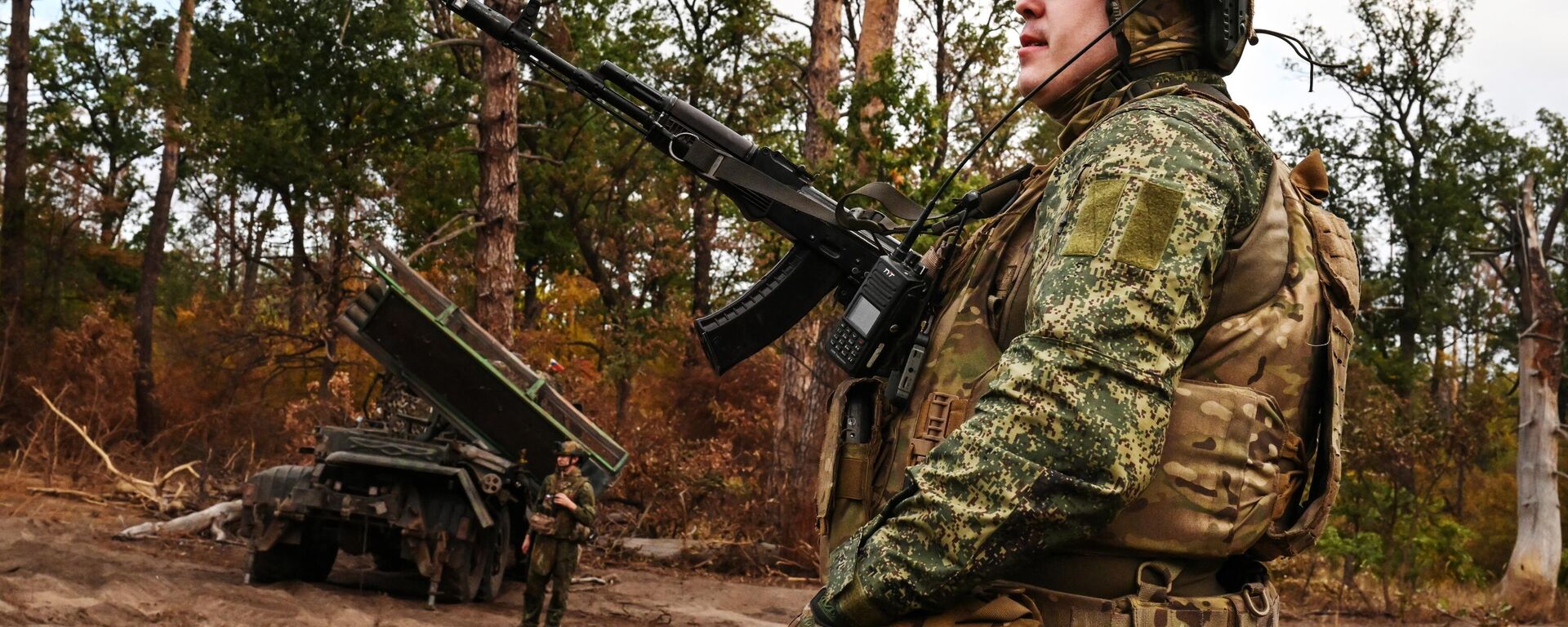 Militares russos na zona da operação militar especial. - Sputnik Brasil, 1920, 02.10.2025