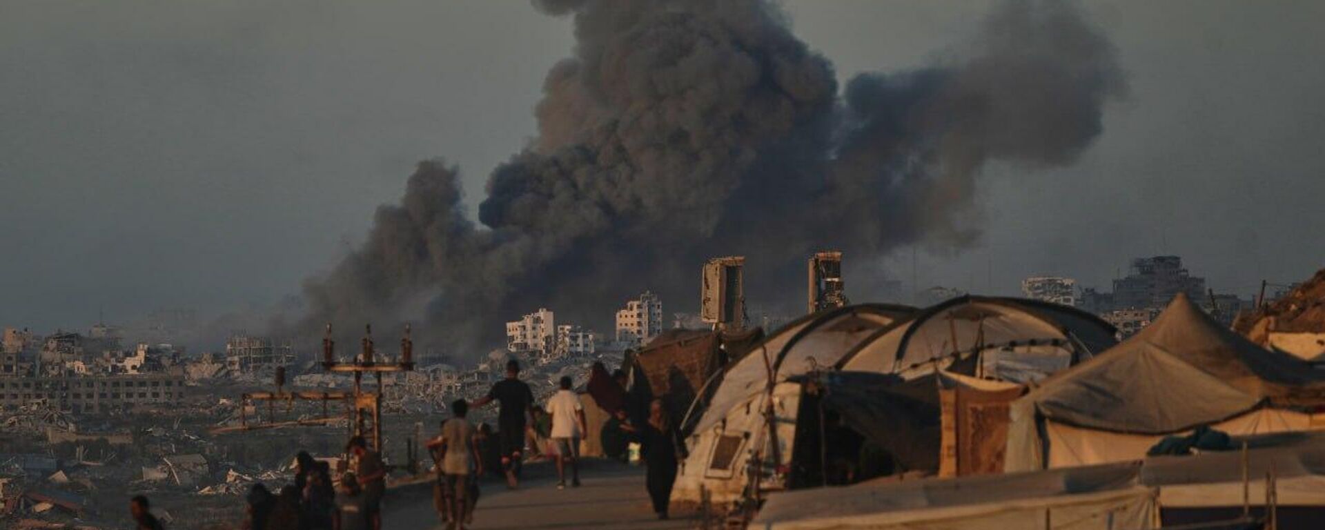 'Fui sequestrado por tentar salvar vidas': ativista bareinita denuncia repressão à ajuda humanitária em Gaza - Sputnik Brasil, 1920, 02.10.2025