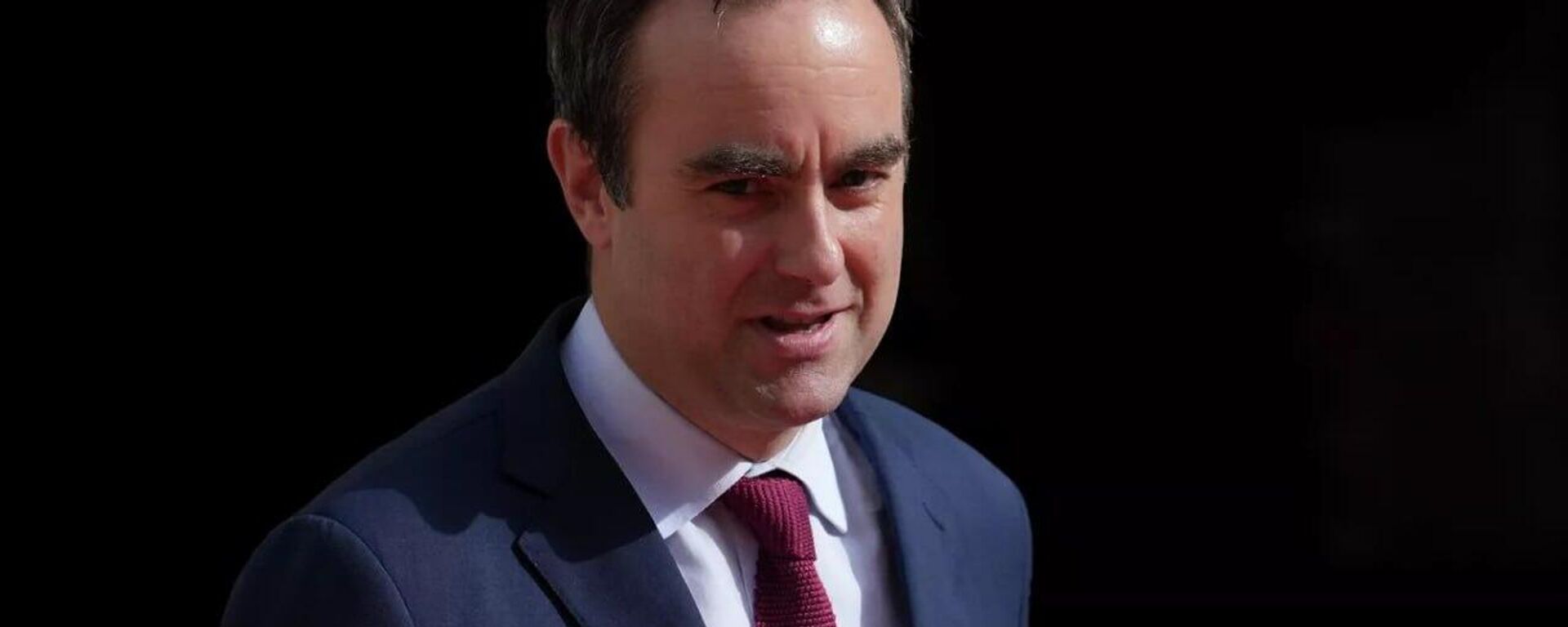 Premiê da França, Sébastien Lecornu, pede demissão após menos de 1 mês no cargo - Sputnik Brasil, 1920, 06.10.2025