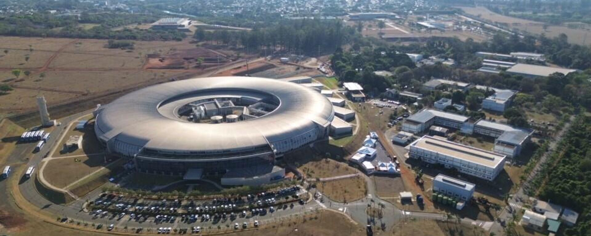 O laboratório Orion, em construção na cidade de Campinas (SP), deve começar a funcionar em 2027 - Sputnik Brasil, 1920, 11.10.2025