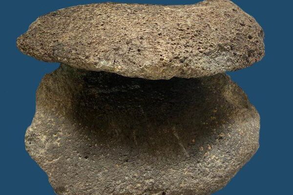 Itens encontrados no local das escavações da antiga fortaleza militar. - Sputnik Brasil