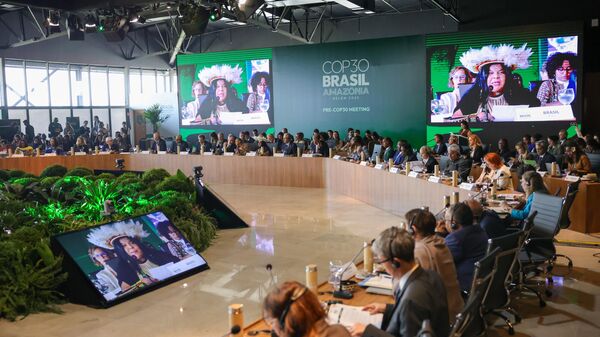 Evento de abertura da pré-COP30 reuniu autoridades, ambientalistas e representantes do setor em Brasília (DF), em 13 de outubro de 2025 - Sputnik Brasil
