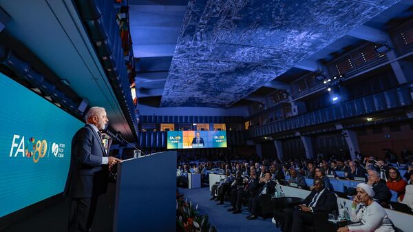 O presidente do Brasil, Luiz Inácio Lula da Silva, durante abertura do Fórum Mundial da Alimentação, em Roma. Itália, 13 de outubro de 2025 - Sputnik Brasil