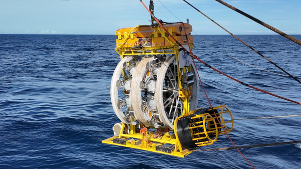 Implantador de Instrumentos de Precisão Submarinos com Liberação Elástica (Spider) - Sputnik Brasil