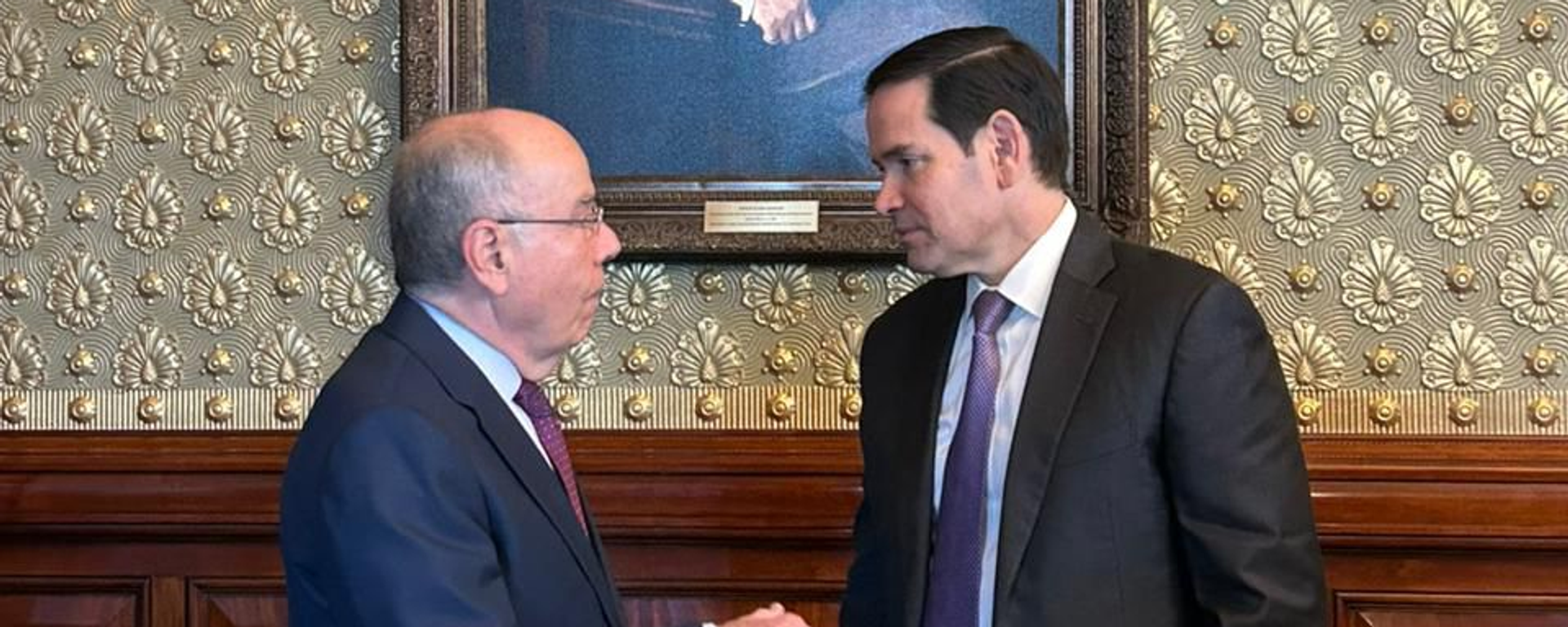 Chanceler brasileiro, Mauro Vieira, se encontra com sue homólogo estadunidense, Marco Rubio, em 16 de outubro de 2025 - Sputnik Brasil, 1920, 16.10.2025