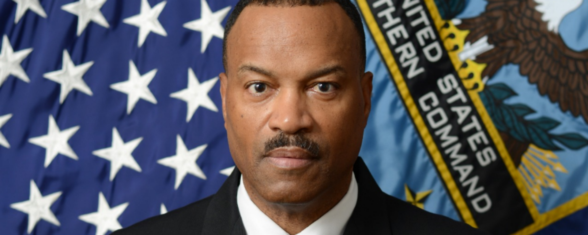 Após 37 anos, almirante Alvin Holsey anuncia saída das Forças Armadas dos Estados Unidos - Sputnik Brasil, 1920, 17.10.2025