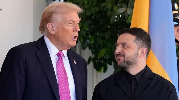 Trump e Zelensky durante reunião na Casa Branca  - Sputnik Brasil