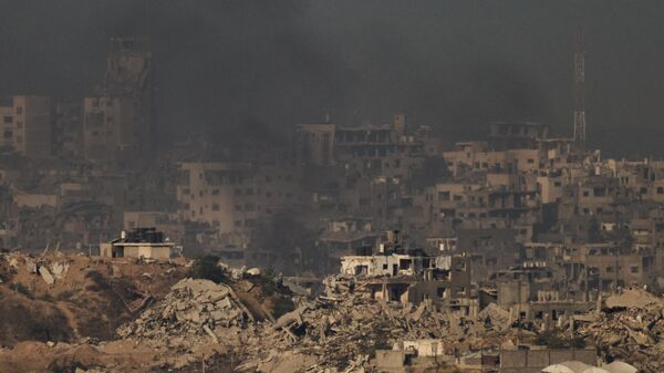 Prédios que foram destruídos durante as operações terrestres e aéreas israelenses no norte da Faixa de Gaza, em outubro de 2025 - Sputnik Brasil