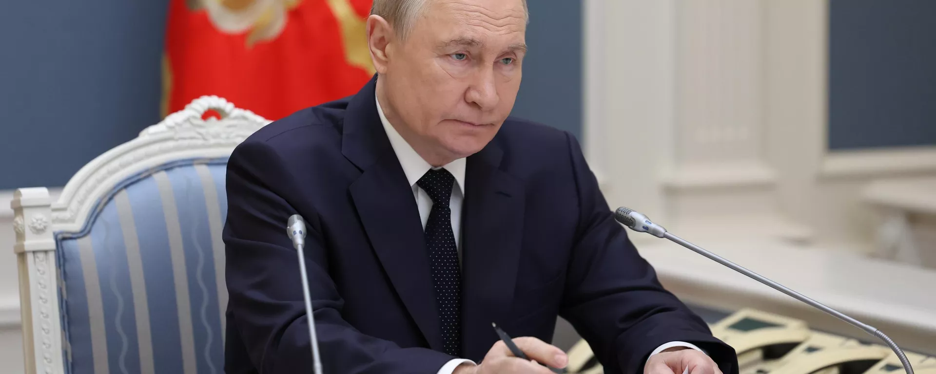 Vladimir Putin, presidente russo, participa de treinamento das forças nucleares russas - Sputnik Brasil, 1920, 04.11.2025