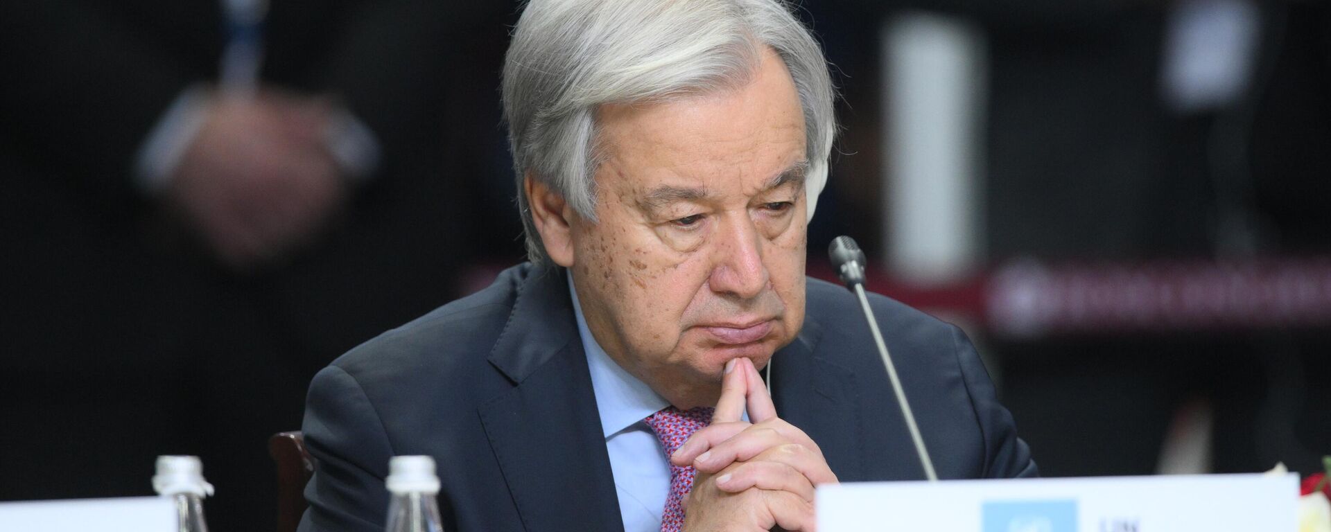 O secretário-geral da ONU, António Guterres, em reunião do BRICS na Rússia, em 2024 - Sputnik Brasil, 1920, 24.10.2025