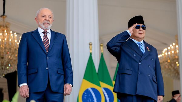 Cerimônia oficial de chegada ao Palácio Merdeka - Sputnik Brasil