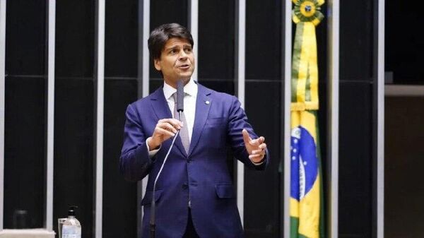 Reforma Administrativa consegue assinaturas para ser protocolada - Sputnik Brasil