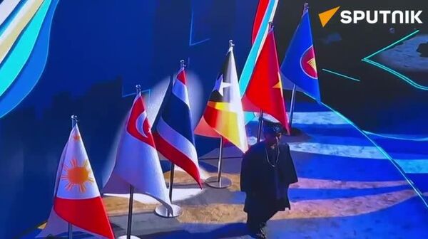 Cúpula da ASEAN começa com o desembarque de Trump em Kuala Lumpur - Sputnik Brasil