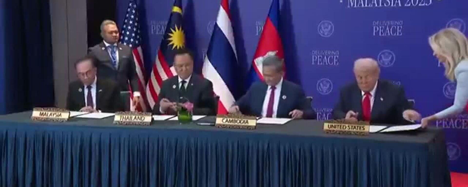 Tailândia e Camboja assinam acordo de paz - Sputnik Brasil, 1920, 26.10.2025