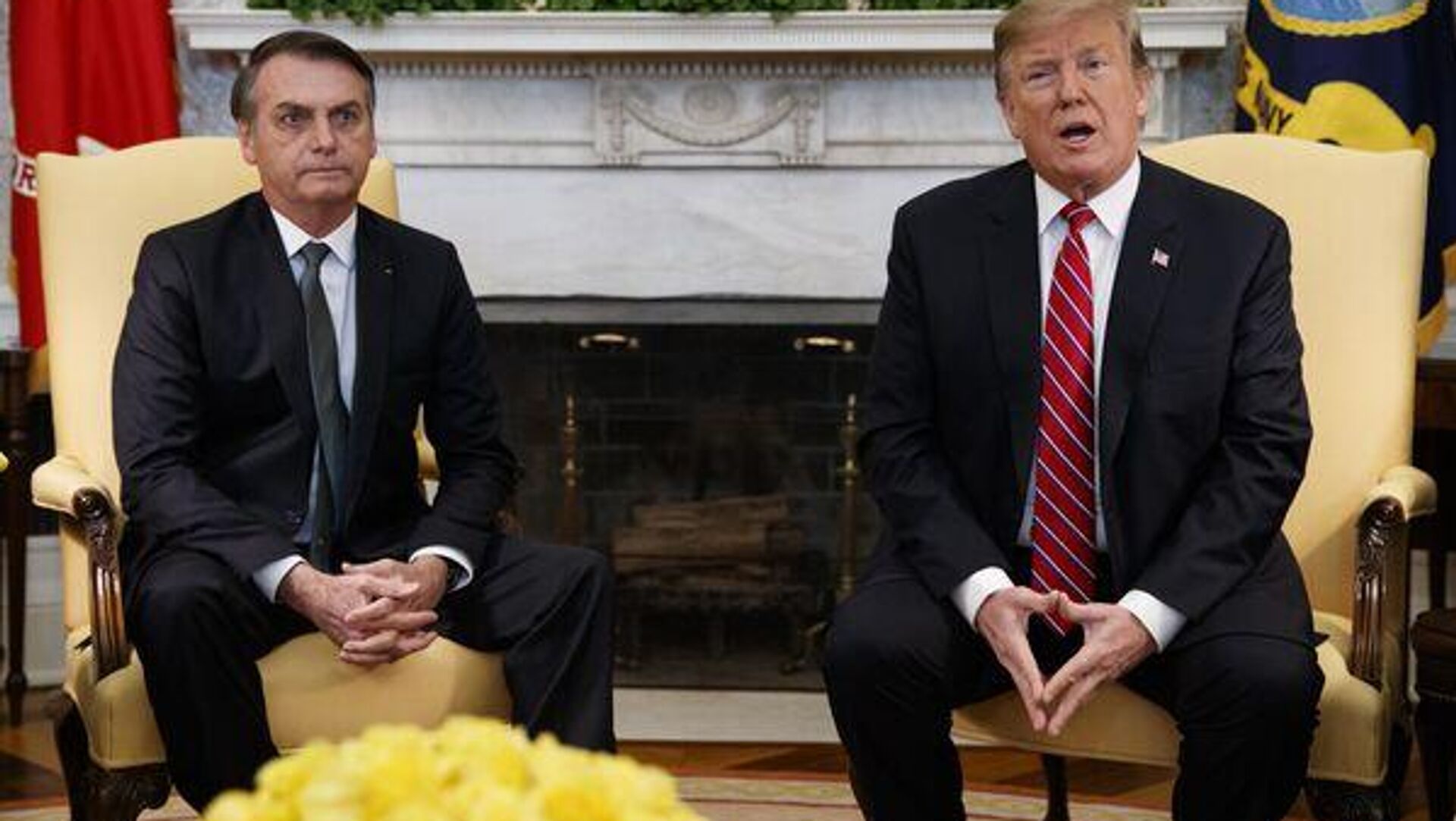 Donald Trump declara que 'se sente mal' pela sentença do ex-presidente Bolsonaro Donald Trump declara que 'se sente mal' pela sentença do ex-presidente Bolsonaro - Sputnik Brasil, 1920, 26.10.2025