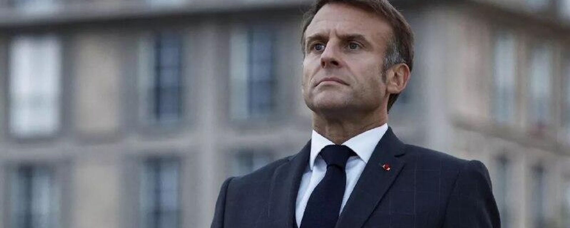 Macron sonha em enviar tropas à Ucrânia para entrar na história como grande líder militar, diz inteligência russa - Sputnik Brasil, 1920, 02.02.2026
