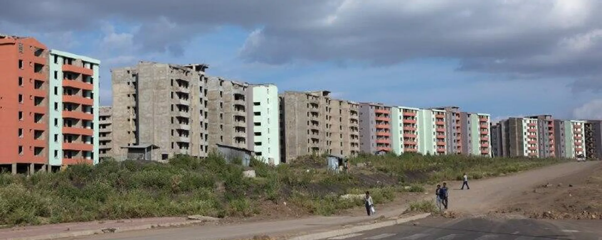 Etiópia construirá 1,5 milhão de casas com tecnologia de impressão 3D, anuncia primeiro-ministro - Sputnik Brasil, 1920, 30.10.2025