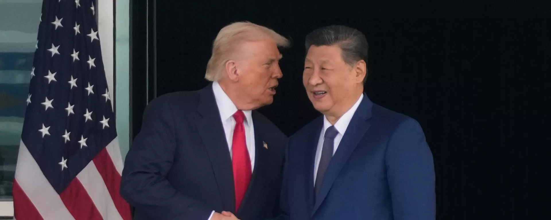 O presidente dos EUA, Donald Trump, e o presidente da China, Xi Jinping. O presidente dos EUA, Donald Trump, e o presidente da China, Xi Jinping. - Sputnik Brasil, 1920, 31.10.2025