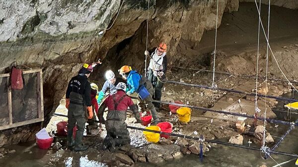 Sítio arqueológico das cavernas de Pertosa-Auletta, no sul da Itália - Sputnik Brasil