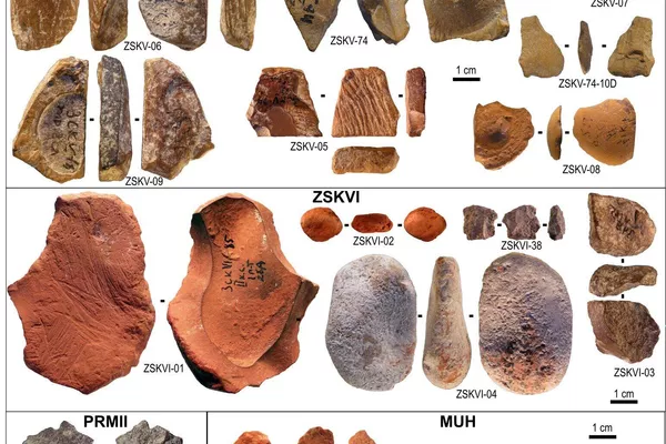 Peças arqueológicas de ocre da Crimeia - Sputnik Brasil
