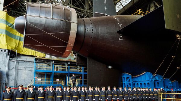 Cerimônia de lançamento do submarino nuclear Khabarovsk no estaleiro Sevmash, em Severodvinsk, em novembro de 2025 - Sputnik Brasil