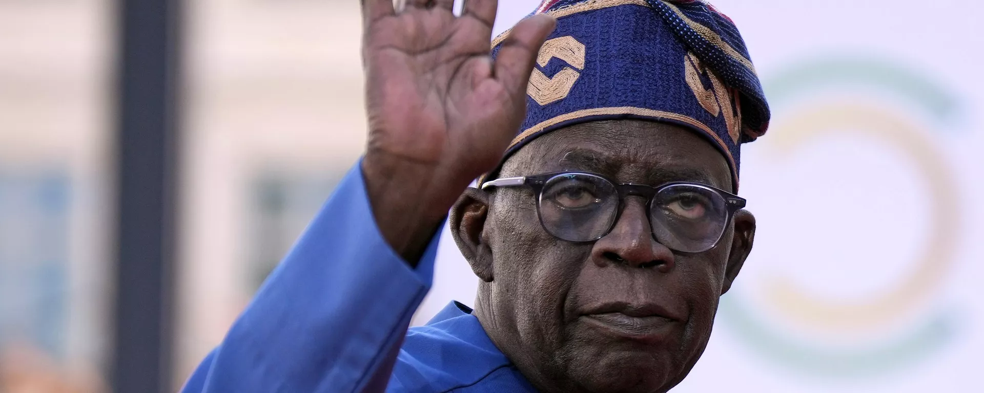 O presidente da Nigéria, Bola Tinubu, chega para a sessão de encerramento da Cúpula do Novo Pacto Financeiro Global, em Paris, 23 de junho de 2023 - Sputnik Brasil, 1920, 02.11.2025