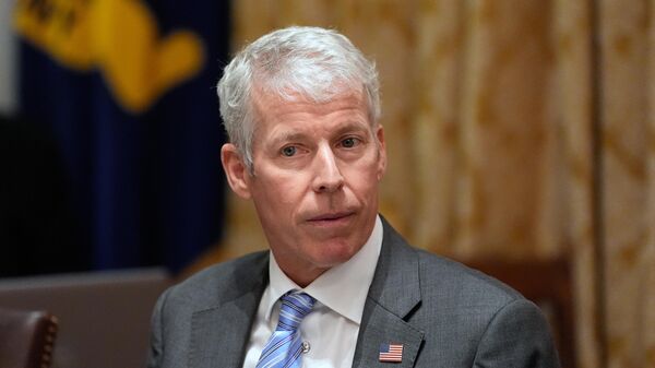 O secretário de Energia dos Estados Unidos, Chris Wright, em encontro oficial na Casa Branca, em outubro de 2025 - Sputnik Brasil