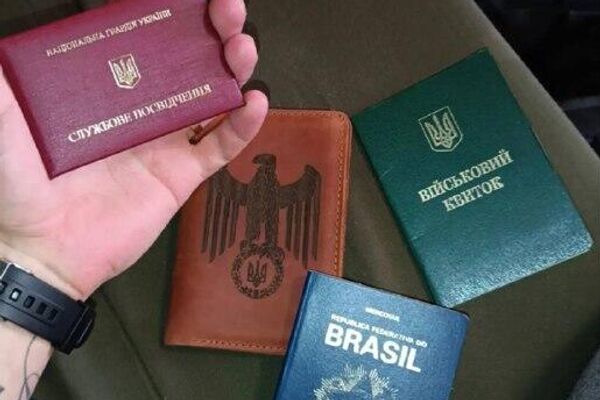 🪖 Ex-soldado brasileiro se junta à Guarda Nacional da Ucrânia com sua esposa, descobre Sputnik - Sputnik Brasil