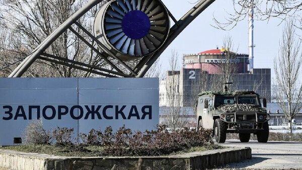 Ocidente considera perpetrar sabotagem na usina nuclear de Zaporozhie, avisa inteligência russa - Sputnik Brasil
