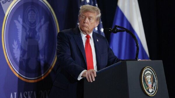 Trump pode deixar testes nucleares em segundo plano após 'sinal da Rússia', diz especialista - Sputnik Brasil