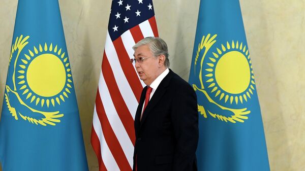 O presidente do Cazaquistão, Kassym-Jomart Tokayev, durante visita do então secretário de Estado dos EUA, Antony Blinken, ao país da Ásia Central, em 2023 - Sputnik Brasil