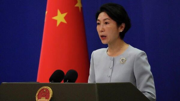 EUA devem cortar arsenal nuclear e criar condições para paz, declara China - Sputnik Brasil