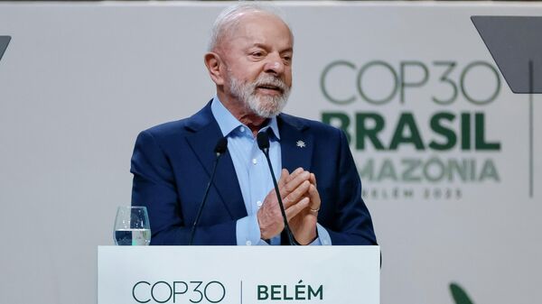 O presidente do Brasil, Luiz Inácio Lula da Silva, durante a abertura da Sessão Plenária da Cúpula do Clima (COP30), em novembro de 2025 - Sputnik Brasil