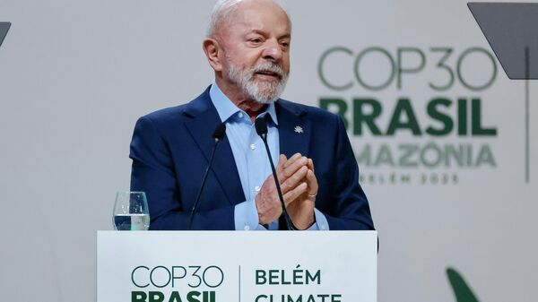 O presidente do Brasil, Luiz Inácio Lula da Silva, durante a abertura da Sessão Plenária da Cúpula do Clima (COP30), em novembro de 2025 - Sputnik Brasil