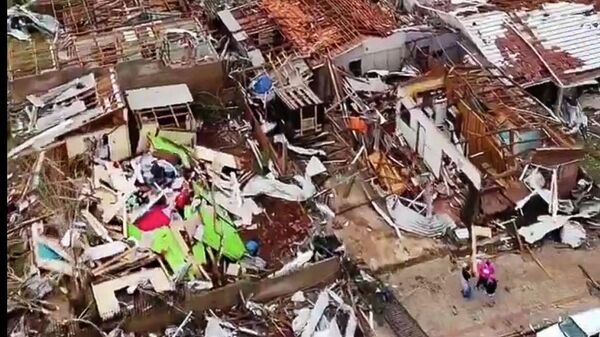 Imagens aéreas mostram o rastro de destruição causado após a passagem do tornado em Rio Bonito do Iguaçu, no Paraná. 8 de novembro de 2025 - Sputnik Brasil