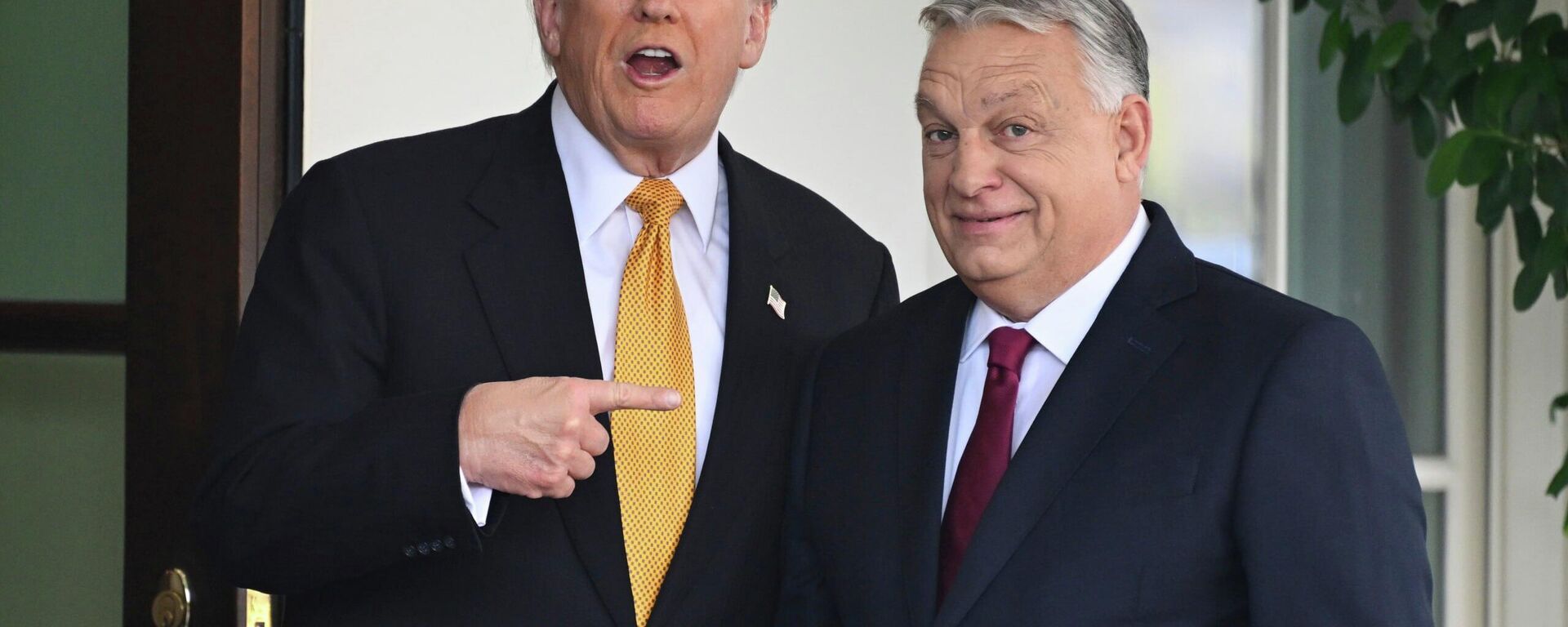 Orbán declara que, enquanto ele e Trump liderarem seus países, não haverá sanções sobre petróleo russo - Sputnik Brasil, 1920, 10.11.2025