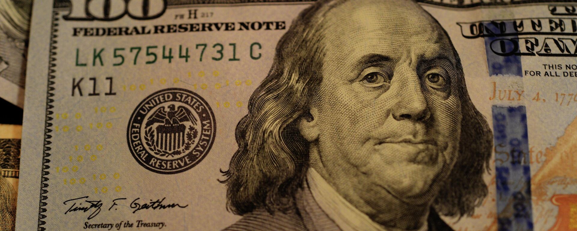 Uma nota de 100 dólares - Sputnik Brasil, 1920, 11.11.2025