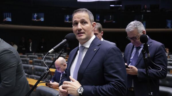 O deputado federal, Guilherme Derrite (PP-SP), durante sessão plenária na Câmara dos Deputados - Sputnik Brasil