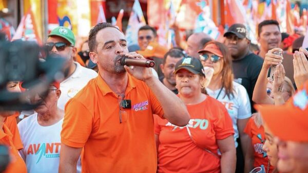 O prefeito de Parauapebas (PA), Aurélio Goiano, durante campanha eleitoral - Sputnik Brasil