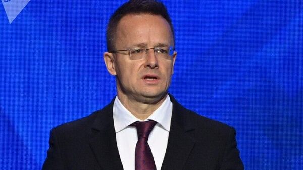 Hungria não permitirá a presença da 'máfia ucraniana' na União Europeia, diz Szijjarto - Sputnik Brasil