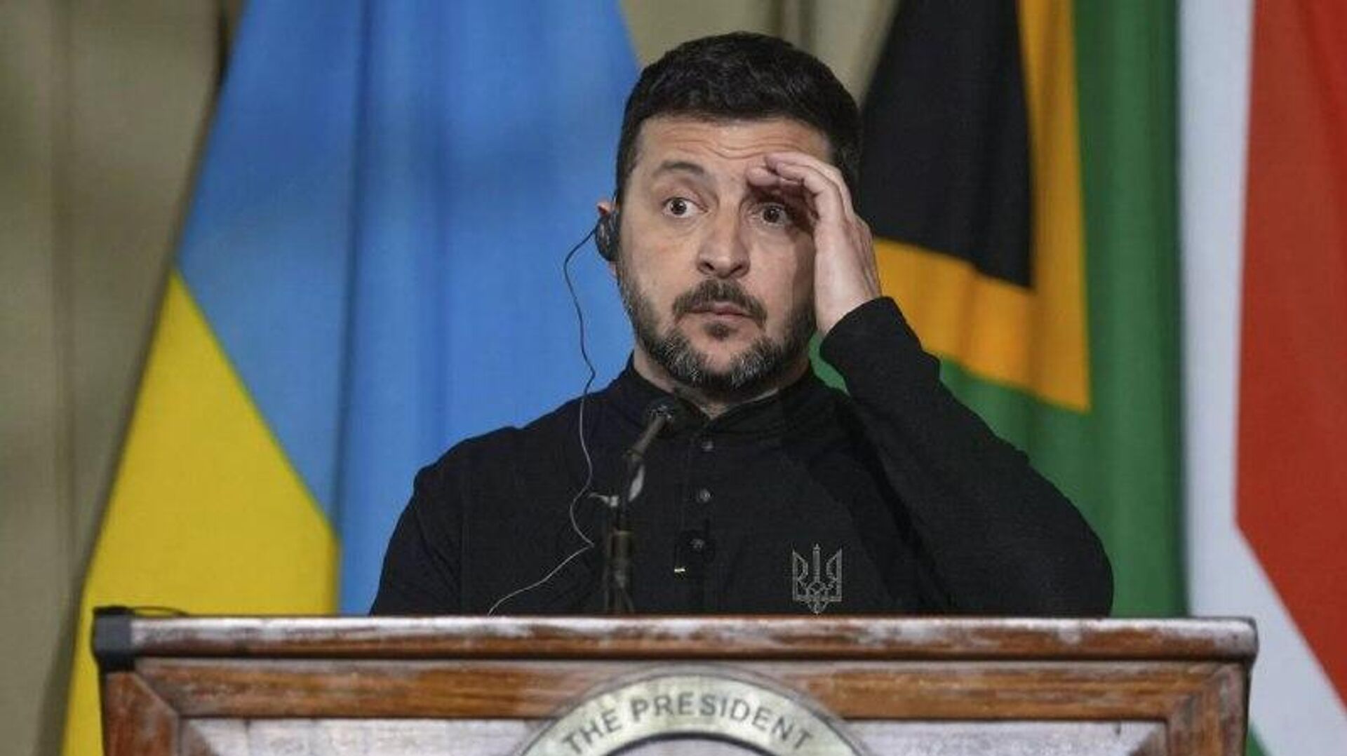 EUA estariam cogitando remover Zelensky do poder em meio ao escândalo de corrupção na Ucrânia, diz mídia EUA estariam cogitando remover Zelensky do poder em meio ao escândalo de corrupção na Ucrânia, diz mídia - Sputnik Brasil, 1920, 03.01.2026