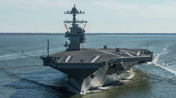 O USS Gerald R. Ford, maior porta-aviões do mundo, fotografado em abril de 2017 - Sputnik Brasil