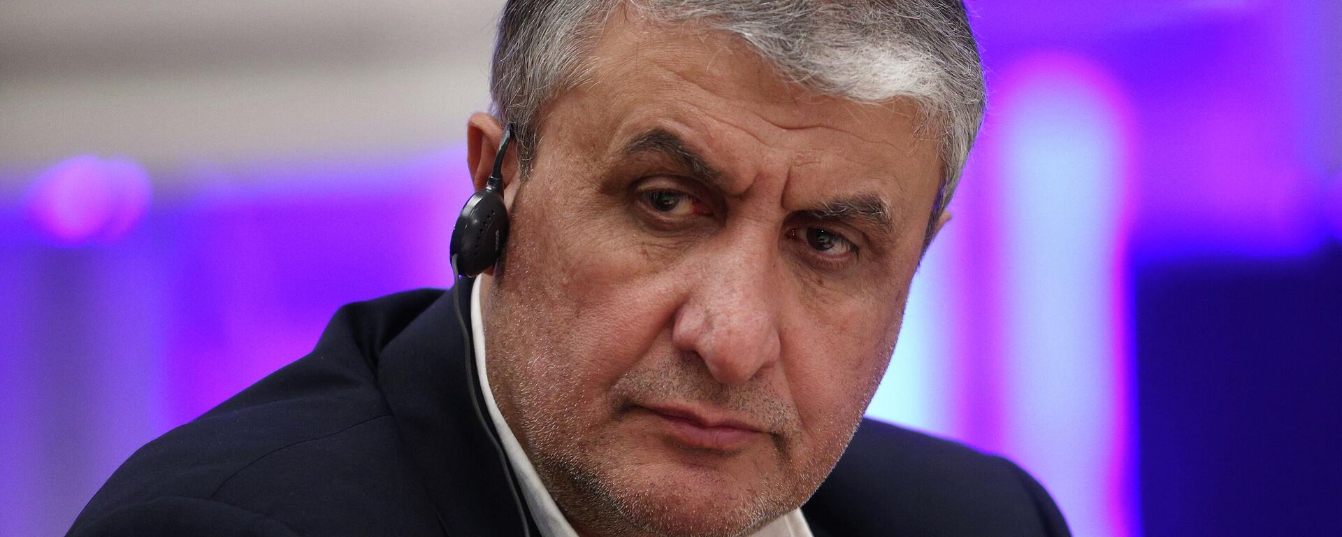 O vice-presidente do Irã e chefe da Organização de Energia Atômica do Irã, Mohammad Eslami, no Fórum Atômico Global, em setembro de 2025 - Sputnik Brasil, 1920, 16.11.2025