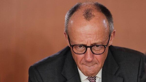 Falhas do governo de Merz podem levar ao seu colapso prematuro, aponta relatório - Sputnik Brasil