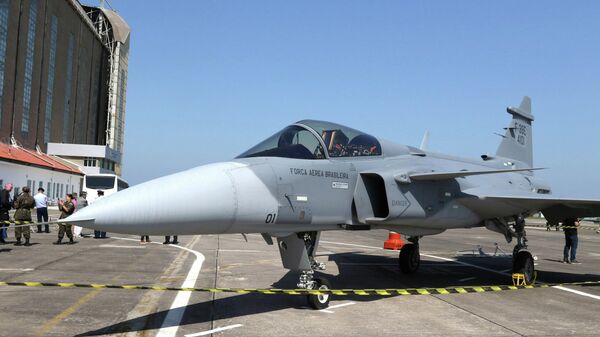 FAB inicia teste com caça F-39 Gripen com disparo de missei sem Natal - Sputnik Brasil