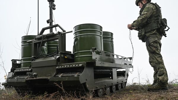 Novos sistemas robóticos terrestres russos Kurier - Sputnik Brasil