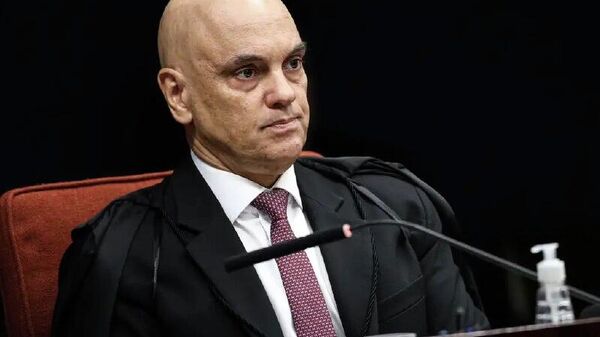O ministro Alexandre de Moraes durante sessão na Primeira Turma do Supremo Tribunal Federal (STF), no âmbito do julgamento dos réus do núcleo 1 da trama golpista, formado pelo ex-presidente Jair Bolsonaro (PL) e mais sete aliados. Brasília (DF), 11 de setembro de 2025 - Sputnik Brasil