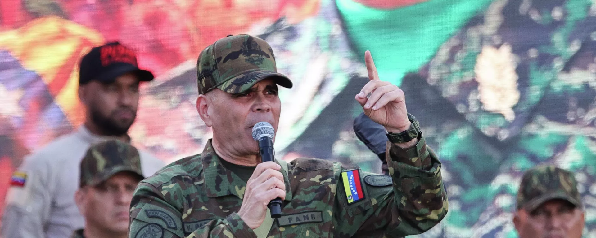 O ministro da Defesa da Venezuela, Vladimir Padrino Lopez, durante evento presidencial em Caracas, na Venezuela, em setembro de 2025 - Sputnik Brasil, 1920, 23.11.2025