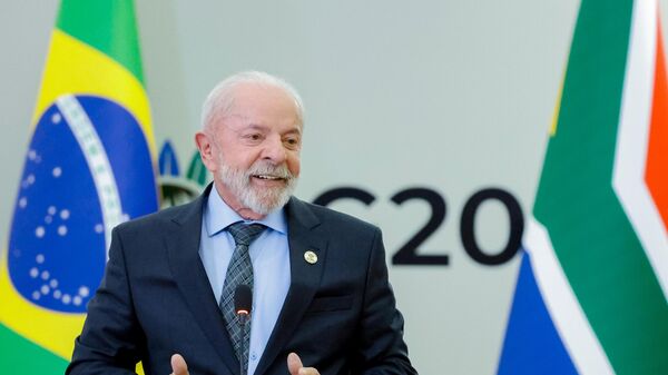 Lula concede entrevista coletiva na Cúpula do G20, em Joanesburgo. África do Sul, 23 de novembro de 2025 - Sputnik Brasil